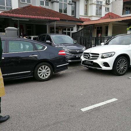 Jb Homestay Bukit Indah Wifi Ciq Mall Legoland Free Parking Johor Bahru Exteriör bild