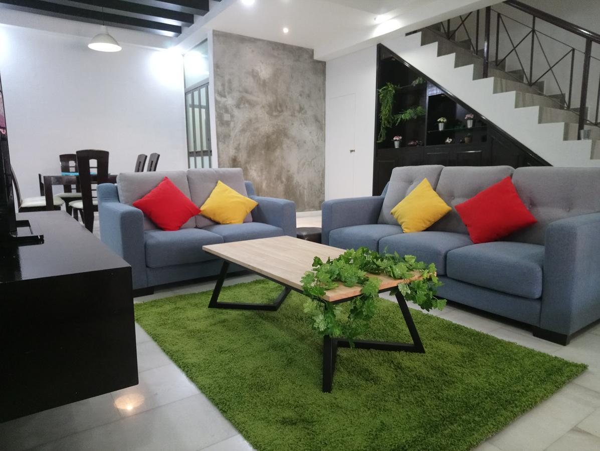 Jb Homestay Bukit Indah Wifi Ciq Mall Legoland Free Parking Johor Bahru Exteriör bild