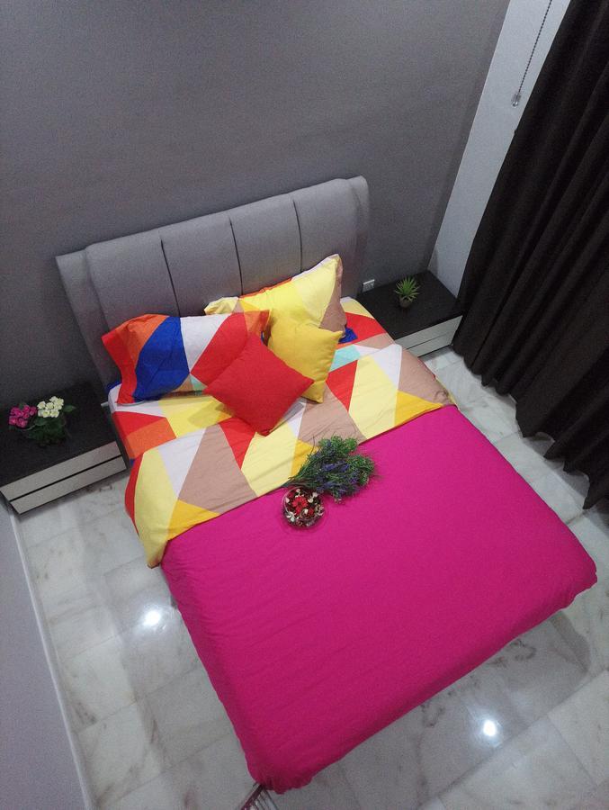 Jb Homestay Bukit Indah Wifi Ciq Mall Legoland Free Parking Johor Bahru Exteriör bild