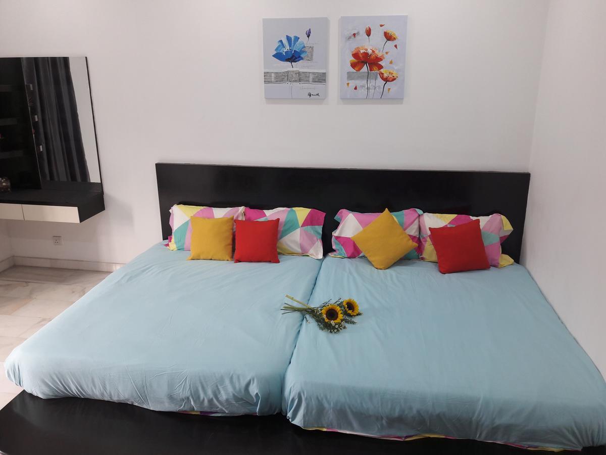 Jb Homestay Bukit Indah Wifi Ciq Mall Legoland Free Parking Johor Bahru Exteriör bild