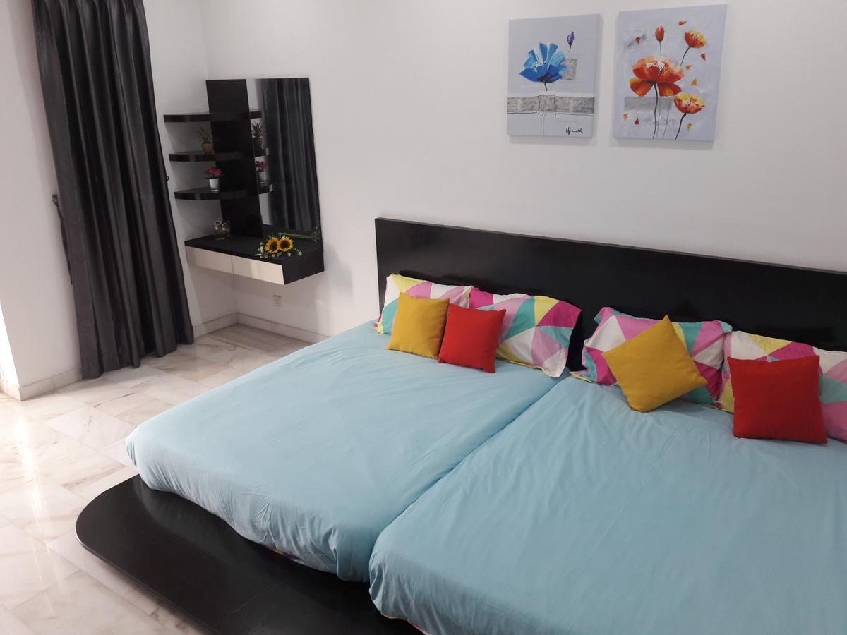 Jb Homestay Bukit Indah Wifi Ciq Mall Legoland Free Parking Johor Bahru Exteriör bild