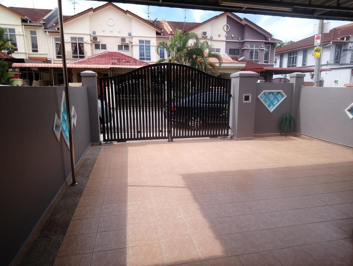Jb Homestay Bukit Indah Wifi Ciq Mall Legoland Free Parking Johor Bahru Exteriör bild