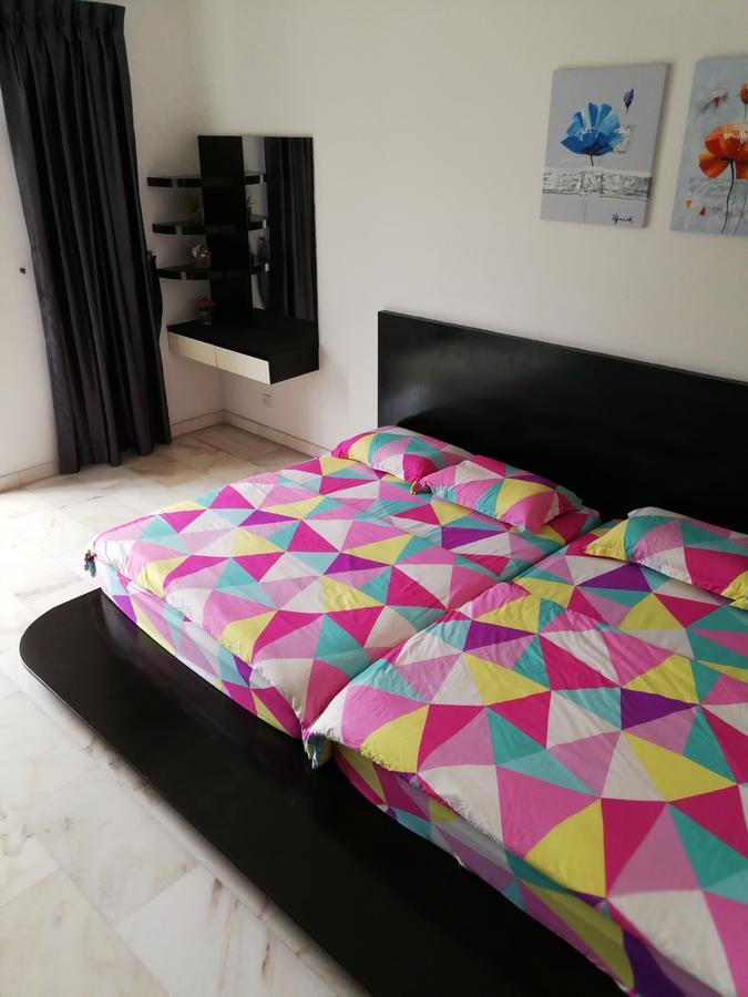 Jb Homestay Bukit Indah Wifi Ciq Mall Legoland Free Parking Johor Bahru Exteriör bild