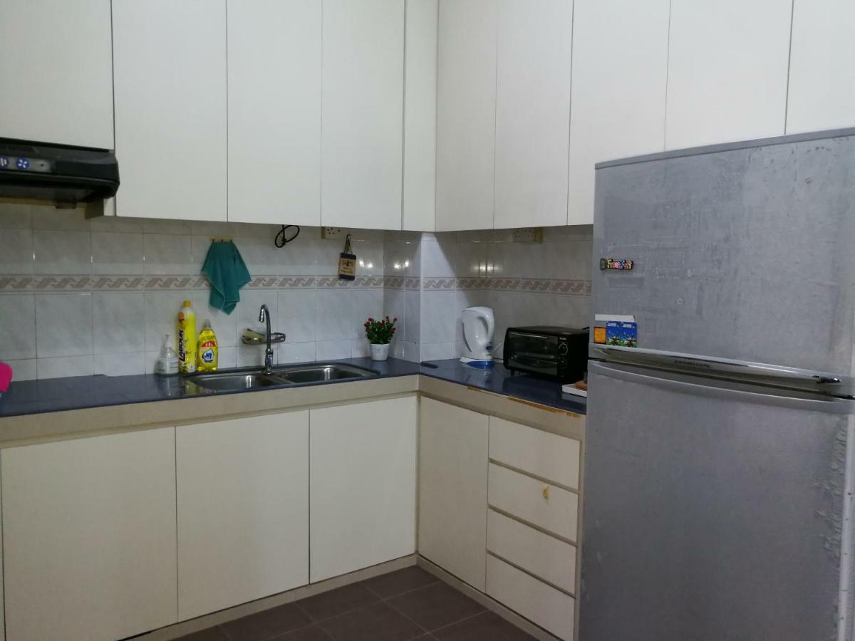 Jb Homestay Bukit Indah Wifi Ciq Mall Legoland Free Parking Johor Bahru Exteriör bild